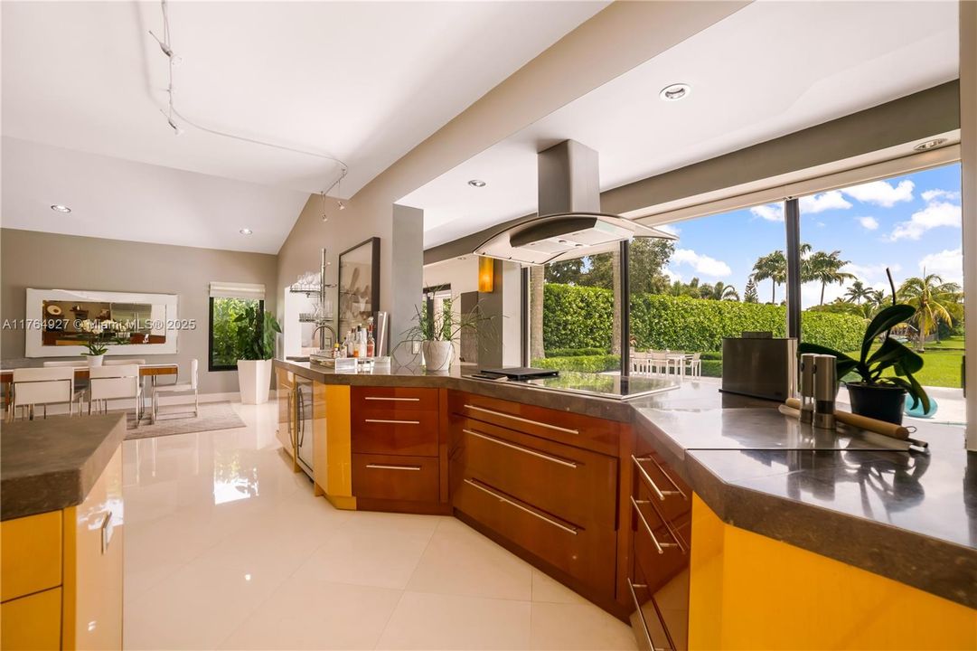 Недавно арендовано: $12,500 (5 спален, 3 ванн, 3766 Квадратных фут)