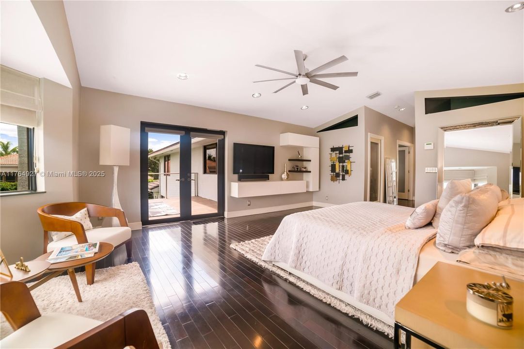 Недавно арендовано: $12,500 (5 спален, 3 ванн, 3766 Квадратных фут)