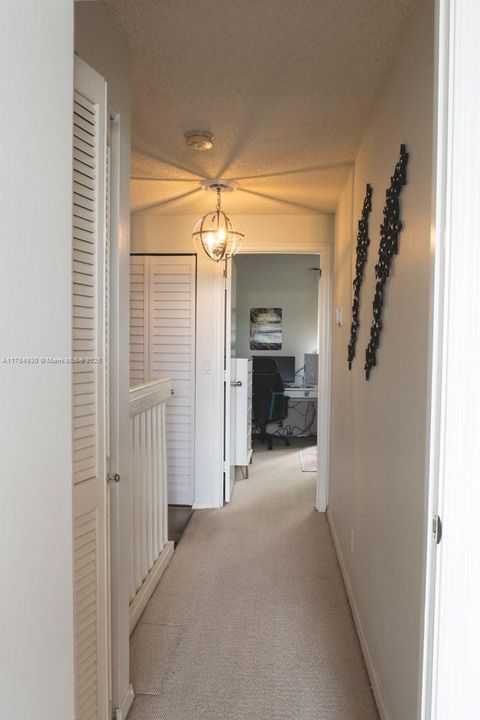 For Sale: $419,999 (2 beds, 2 baths, 1110 Square Feet)