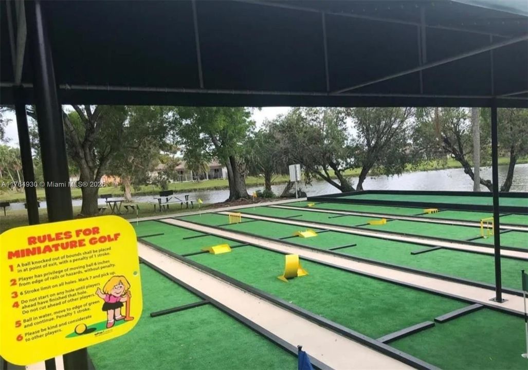 For Sale: $419,999 (2 beds, 2 baths, 1110 Square Feet)