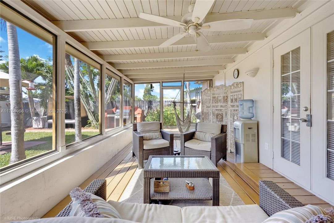 Recently Sold: $599,900 (3 beds, 2 baths, 1790 Square Feet)