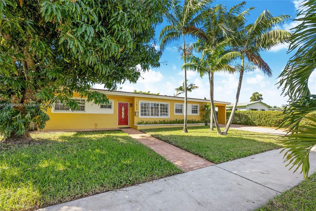 Recently Sold: $599,900 (3 beds, 2 baths, 1790 Square Feet)