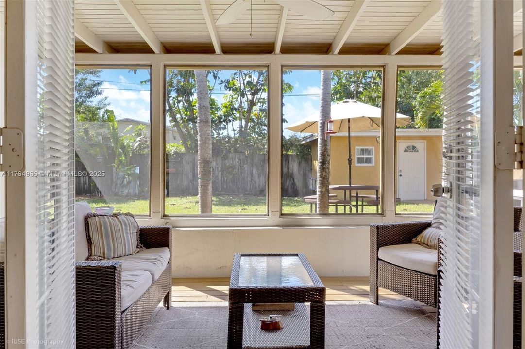 Recently Sold: $599,900 (3 beds, 2 baths, 1790 Square Feet)