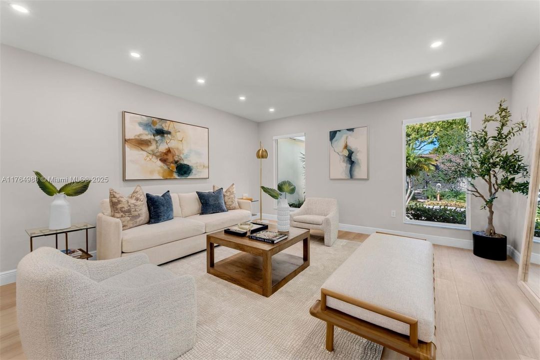 Recently Sold: $2,500,000 (5 beds, 3 baths, 3207 Square Feet)