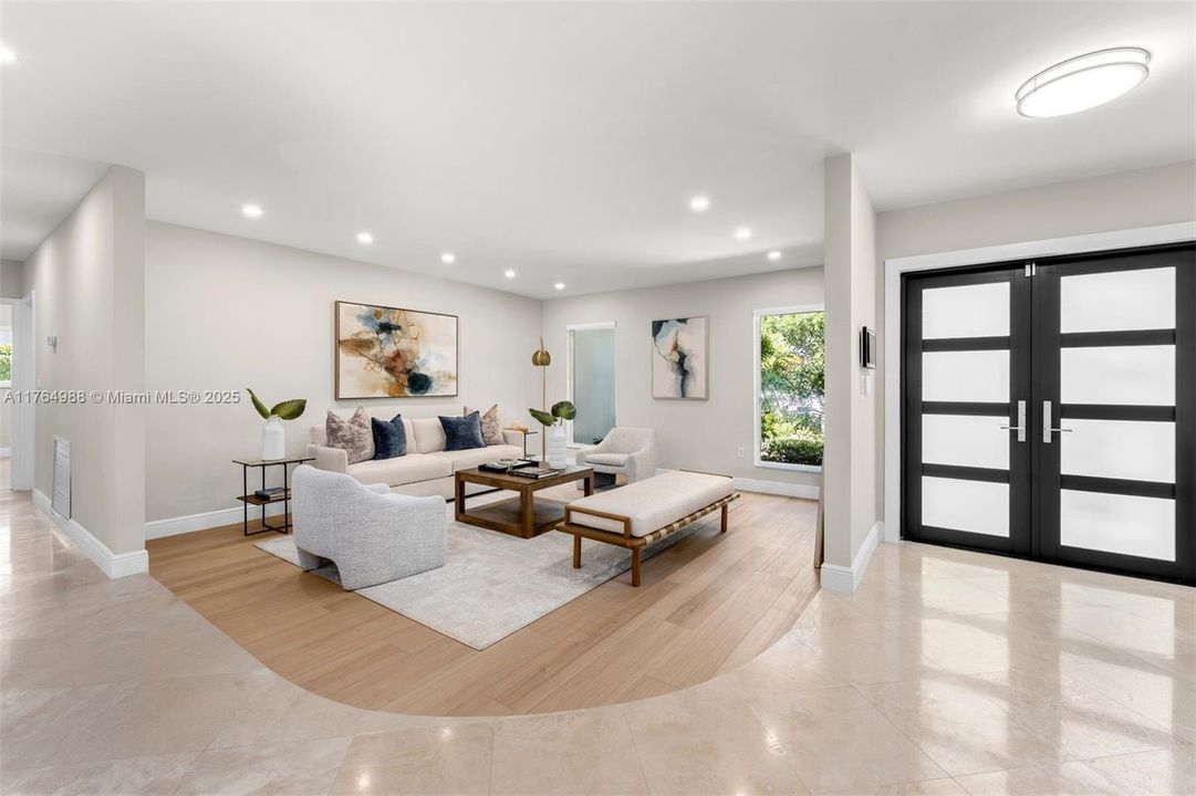 Recently Sold: $2,500,000 (5 beds, 3 baths, 3207 Square Feet)