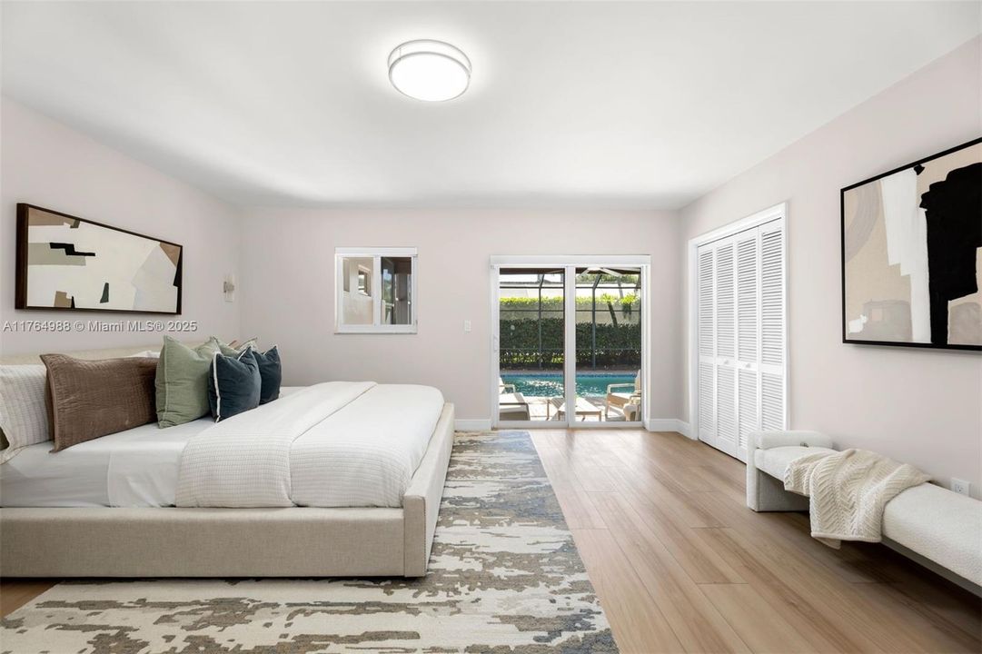 Recently Sold: $2,500,000 (5 beds, 3 baths, 3207 Square Feet)