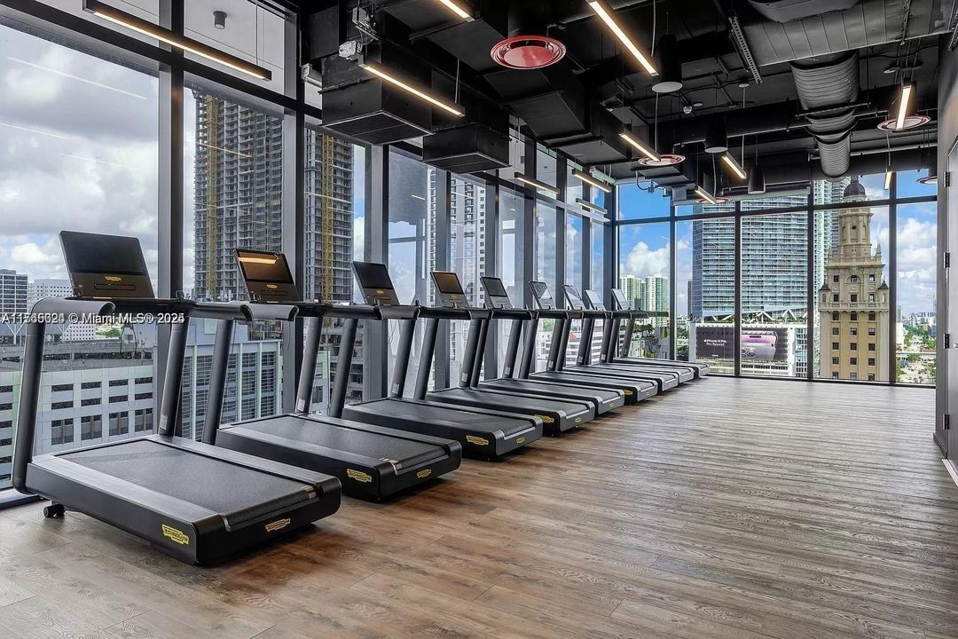 На продажу: $418,000 (0 спален, 1 ванн, 455 Квадратных фут)