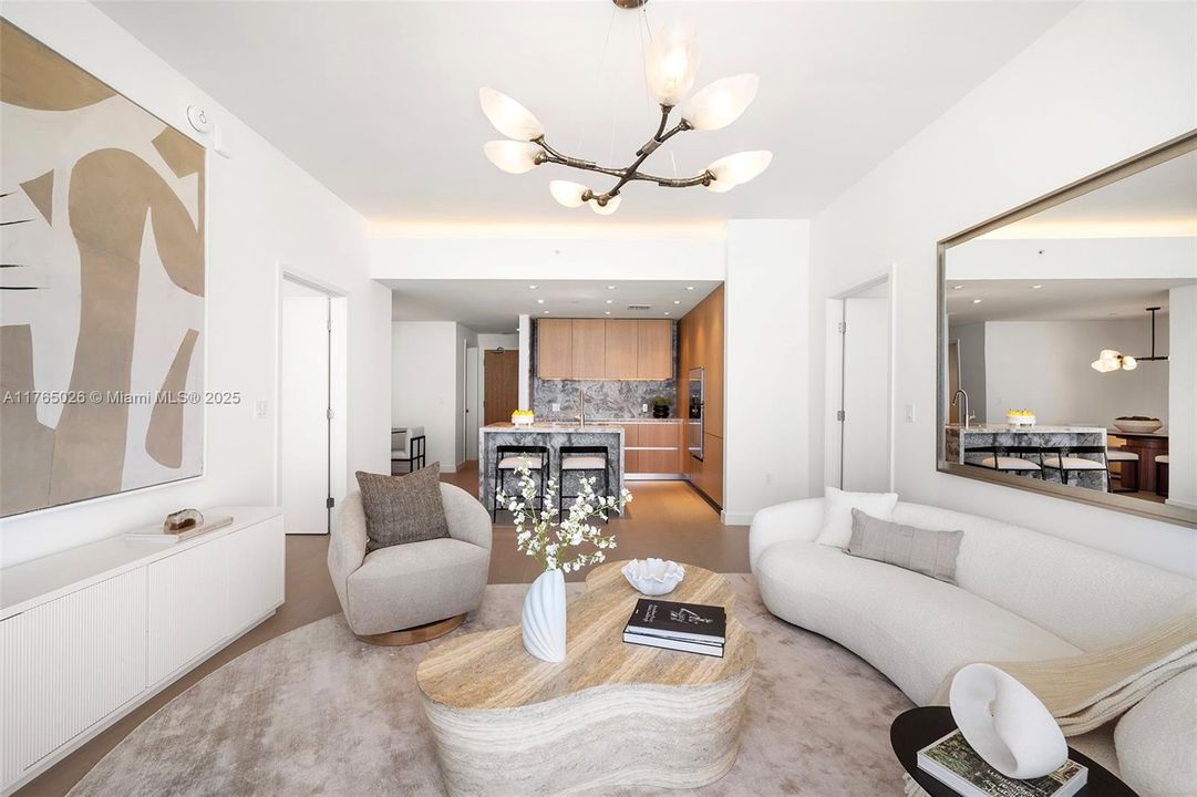 Recently Sold: $4,100,000 (2 beds, 2 baths, 1434 Square Feet)