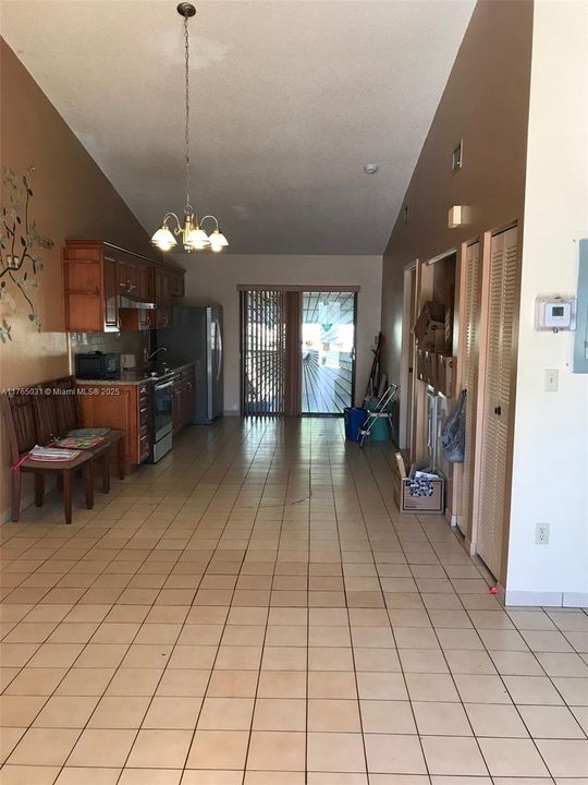 Recently Sold: $440,000 (2 beds, 2 baths, 1249 Square Feet)