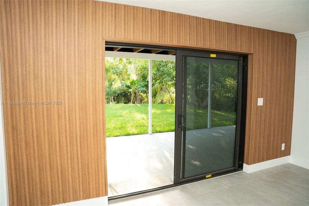 Recently Rented: $4,000 (3 beds, 2 baths, 1320 Square Feet)