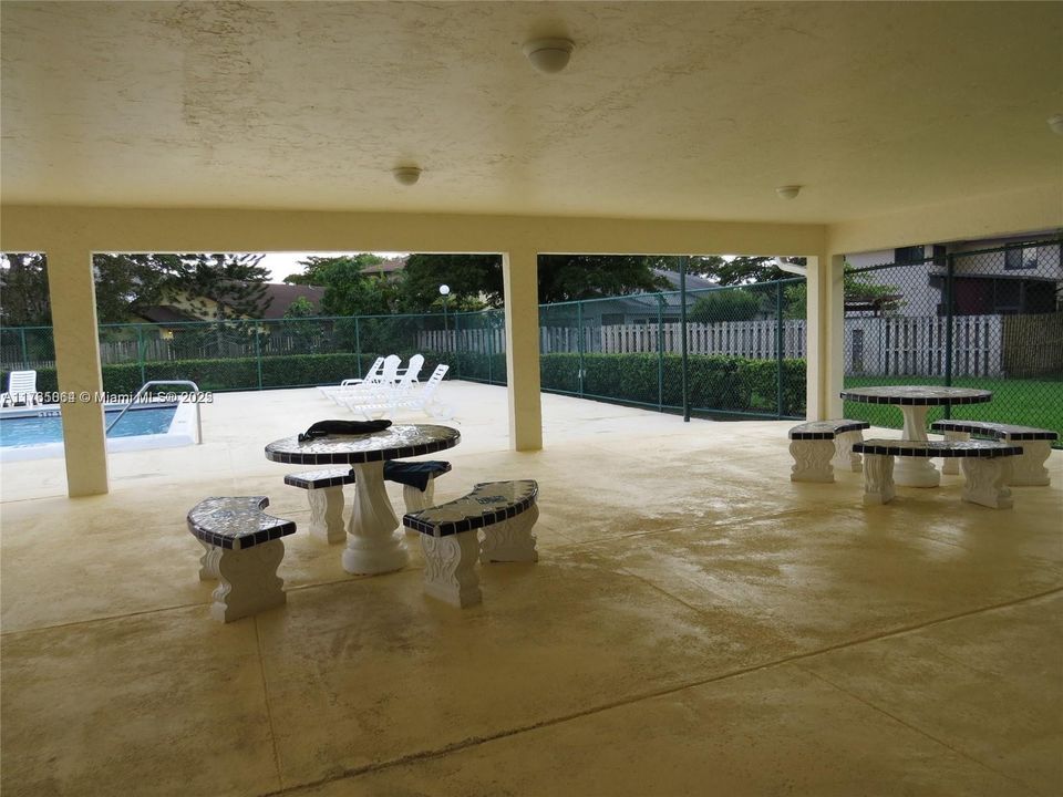 For Sale: $505,000 (3 beds, 2 baths, 1876 Square Feet)