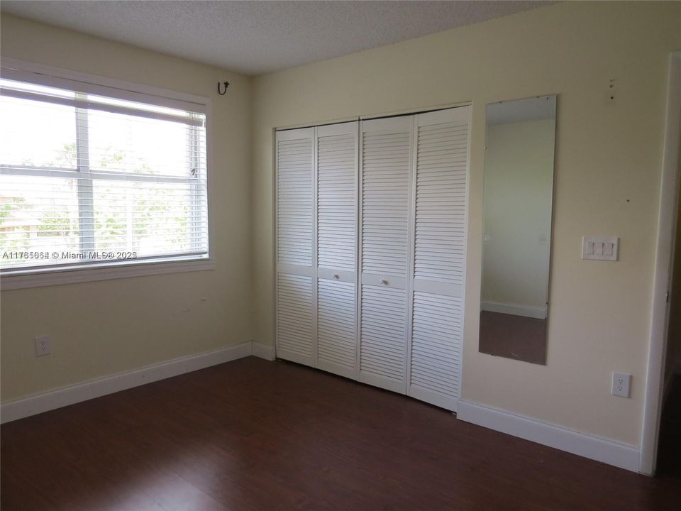 For Sale: $505,000 (3 beds, 2 baths, 1876 Square Feet)