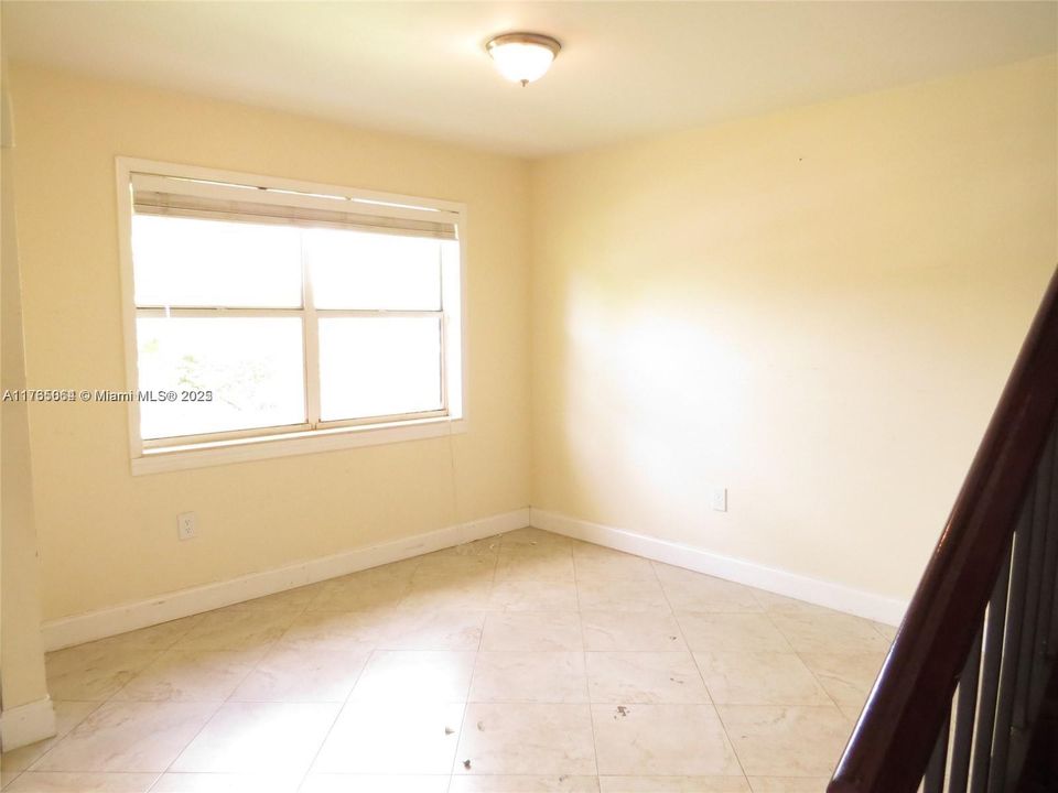 For Sale: $505,000 (3 beds, 2 baths, 1876 Square Feet)