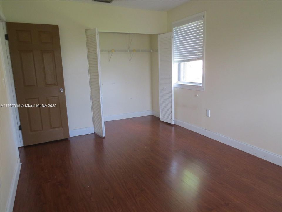 For Sale: $505,000 (3 beds, 2 baths, 1876 Square Feet)