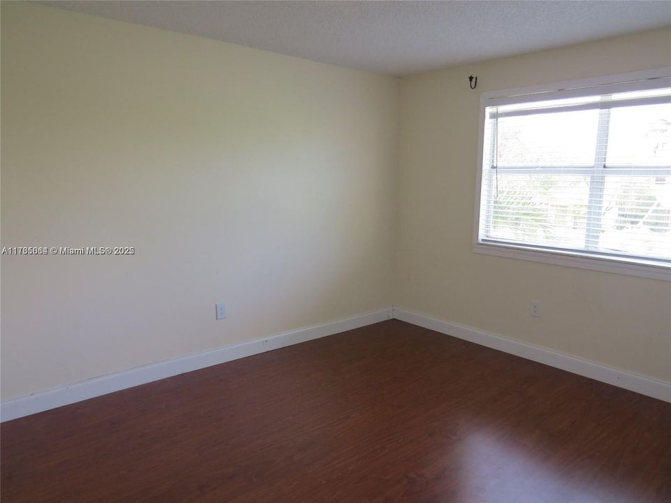 For Sale: $505,000 (3 beds, 2 baths, 1876 Square Feet)