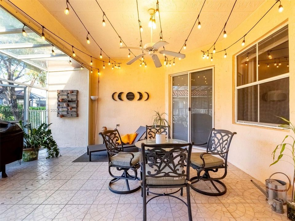 最近租的: $4,200 (4 贝兹, 2 浴室, 2242 平方英尺)