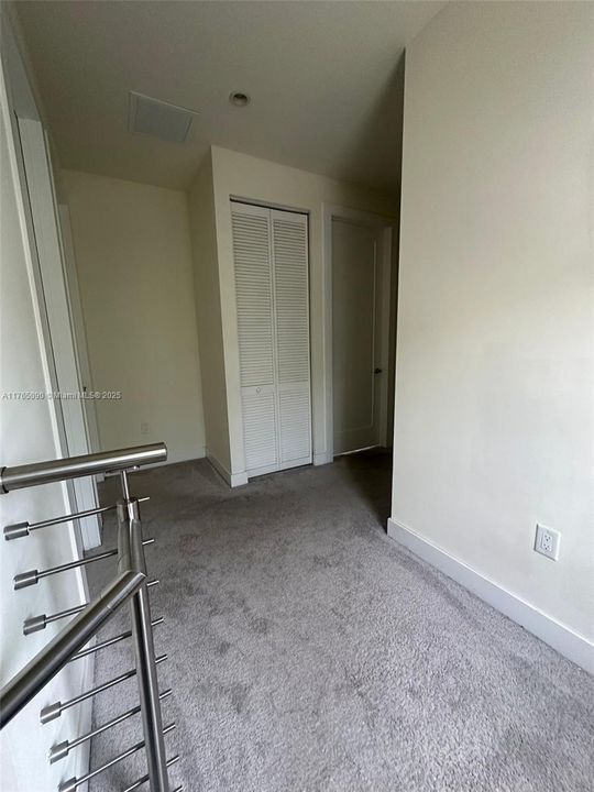 Недавно продано: $975,000 (4 спален, 3 ванн, 1720 Квадратных фут)