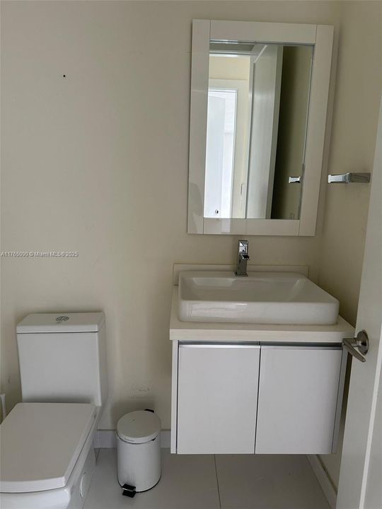 Недавно продано: $975,000 (4 спален, 3 ванн, 1720 Квадратных фут)