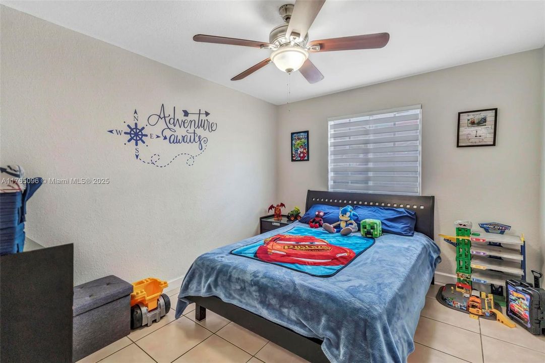Recently Sold: $420,000 (3 beds, 2 baths, 1212 Square Feet)