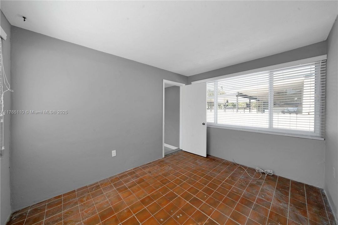 Recently Sold: $578,000 (3 beds, 2 baths, 1150 Square Feet)