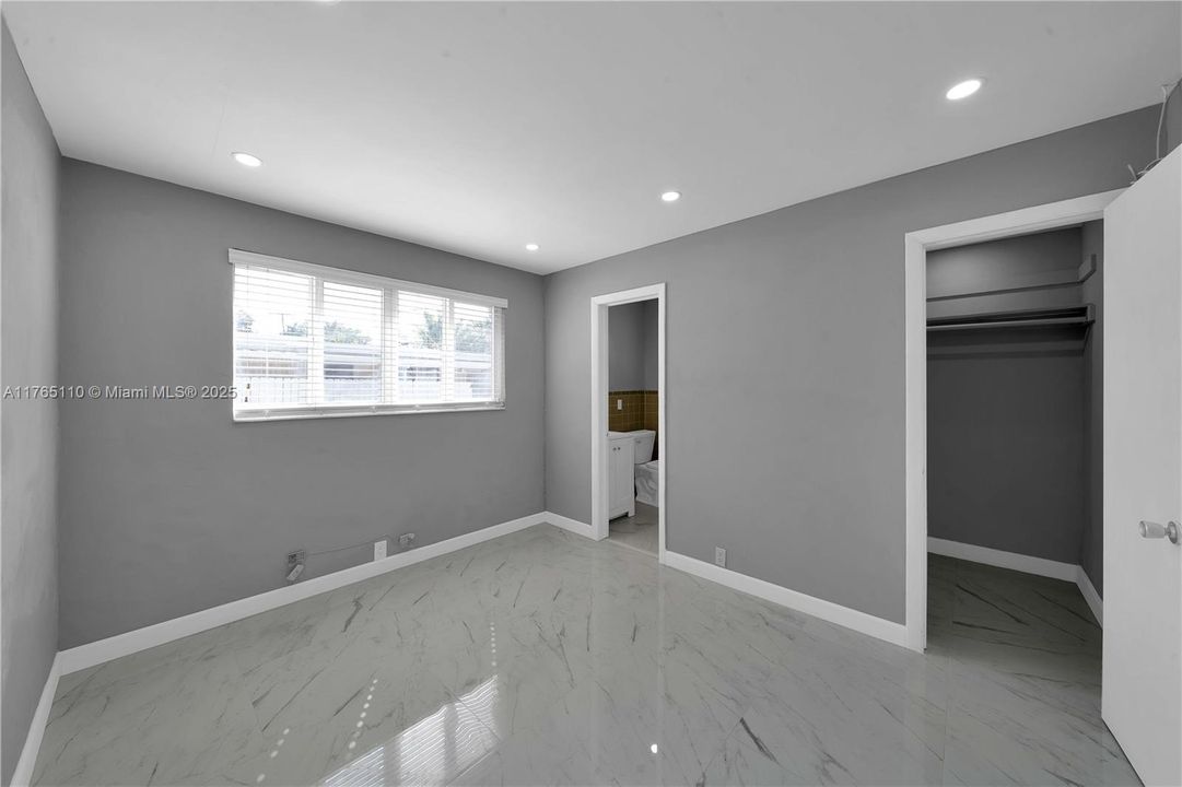 Recently Sold: $578,000 (3 beds, 2 baths, 1150 Square Feet)