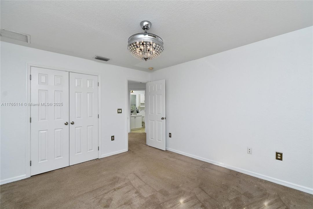 Recently Sold: $499,900 (4 beds, 3 baths, 2980 Square Feet)