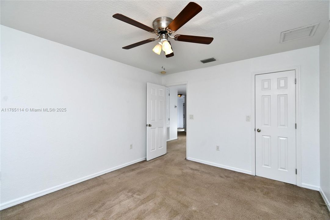 Recently Sold: $499,900 (4 beds, 3 baths, 2980 Square Feet)