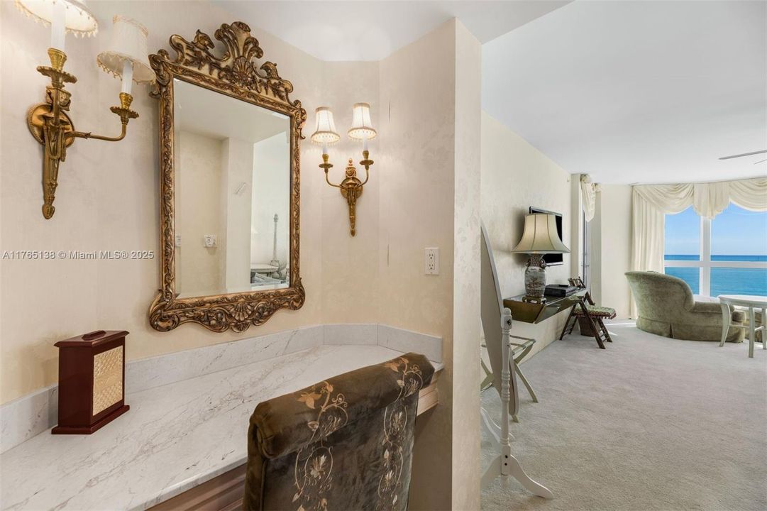 For Sale: $2,755,555 (3 beds, 2 baths, 2060 Square Feet)