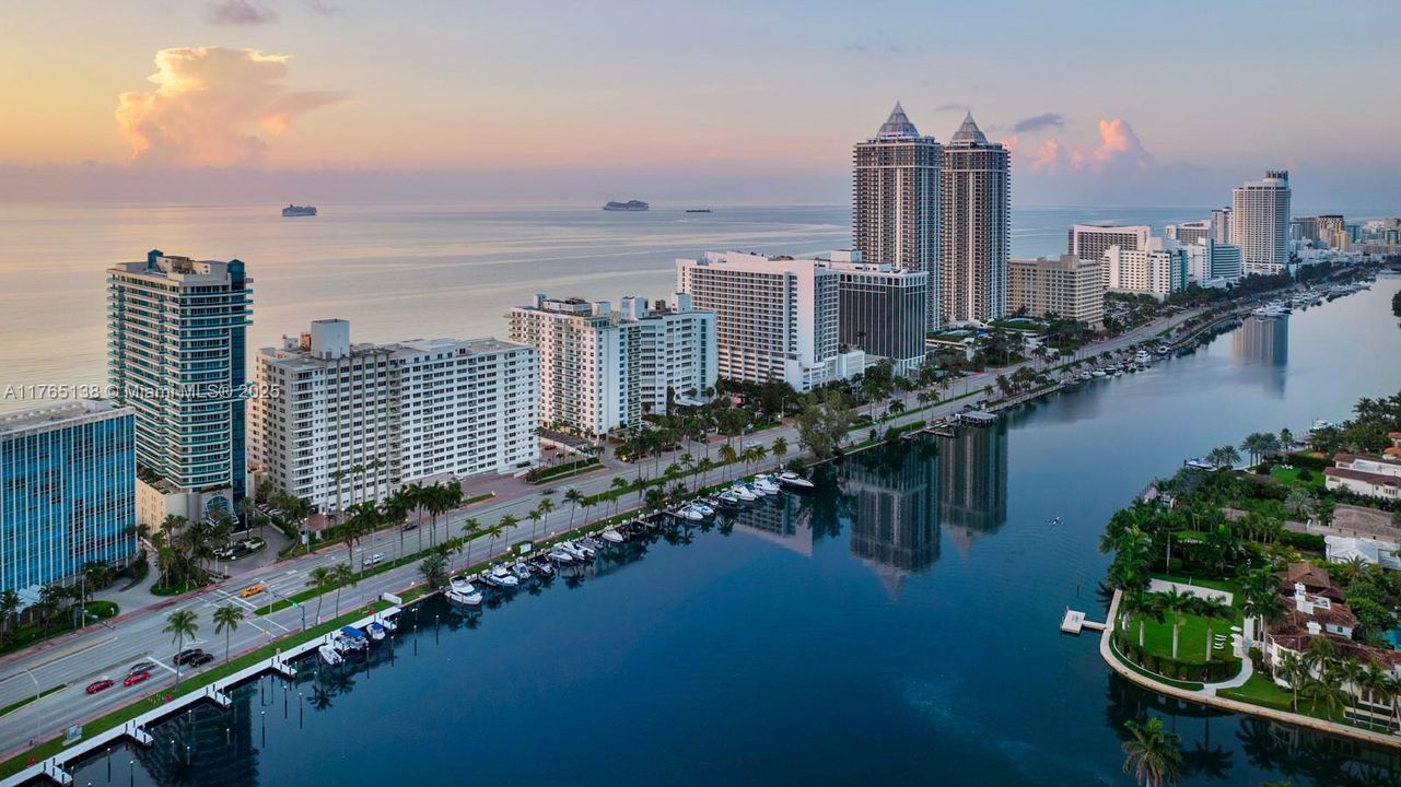 For Sale: $2,755,555 (3 beds, 2 baths, 2060 Square Feet)