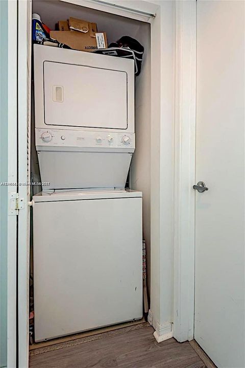 Recently Sold: $470,000 (1 beds, 1 baths, 628 Square Feet)