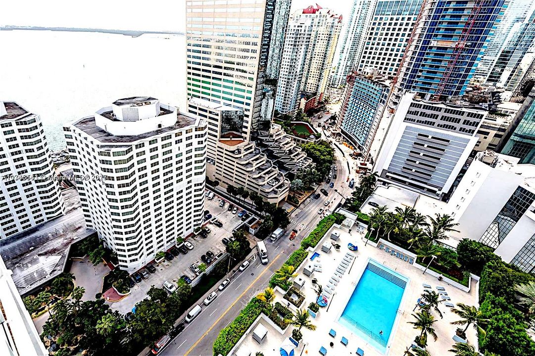 Recently Sold: $470,000 (1 beds, 1 baths, 628 Square Feet)