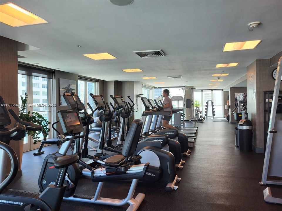 Recently Sold: $470,000 (1 beds, 1 baths, 628 Square Feet)