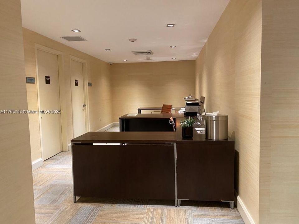 Recently Sold: $470,000 (1 beds, 1 baths, 628 Square Feet)