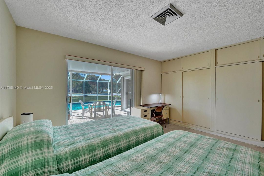 最近售出: $510,000 (2 贝兹, 1 浴室, 1102 平方英尺)