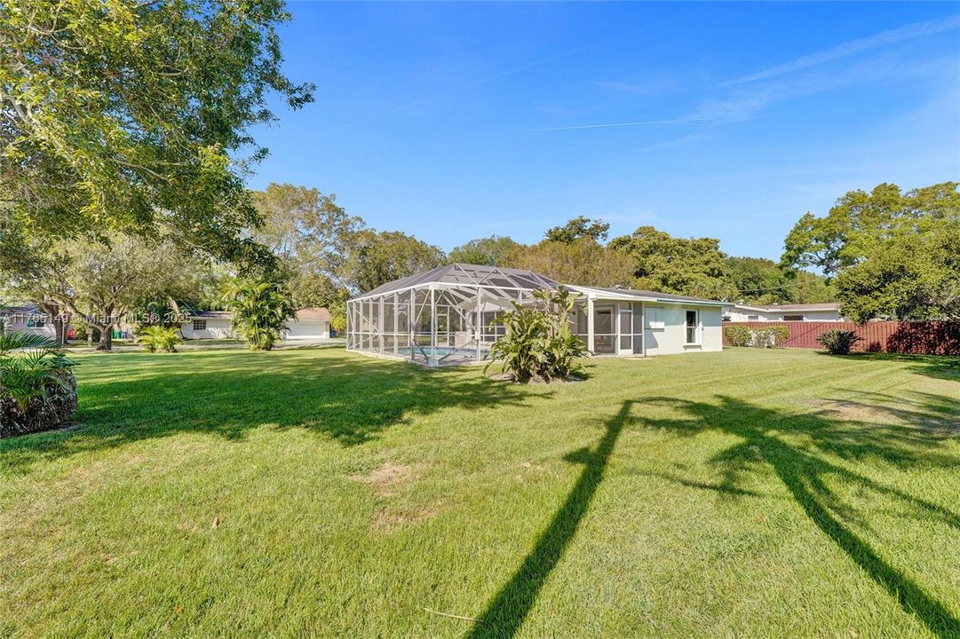 最近售出: $510,000 (2 贝兹, 1 浴室, 1102 平方英尺)