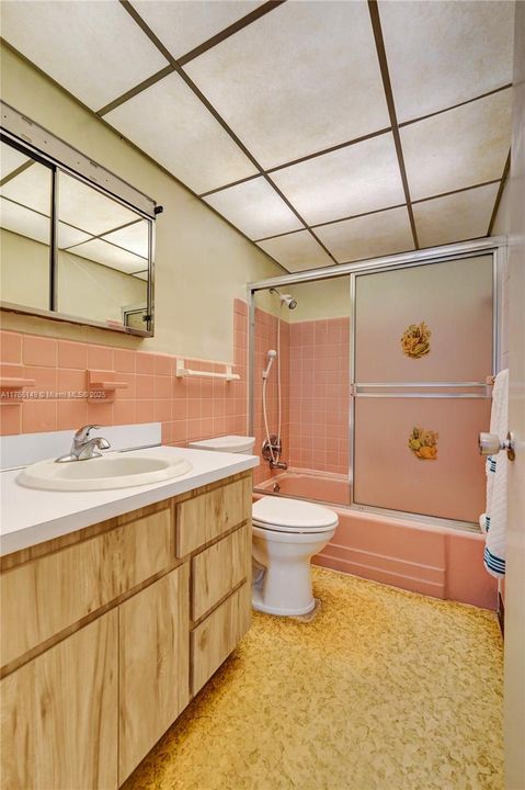 最近售出: $510,000 (2 贝兹, 1 浴室, 1102 平方英尺)