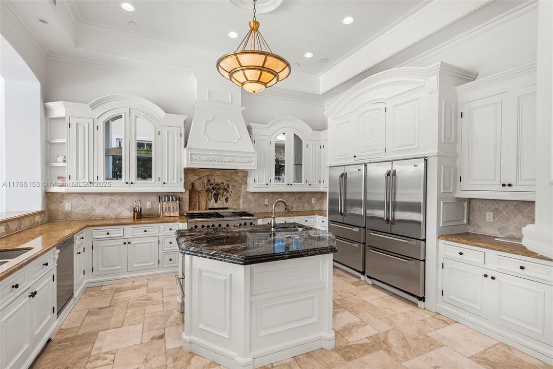 待售: $8,995,000 (5 贝兹, 6 浴室, 9274 平方英尺)