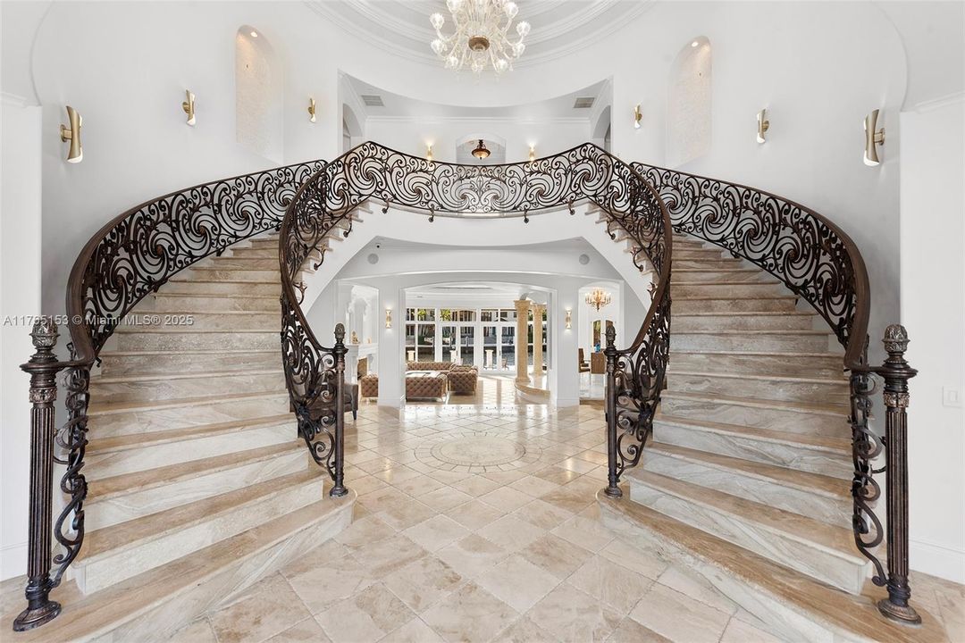 待售: $8,995,000 (5 贝兹, 6 浴室, 9274 平方英尺)