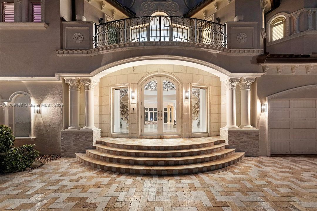 待售: $8,995,000 (5 贝兹, 6 浴室, 9274 平方英尺)