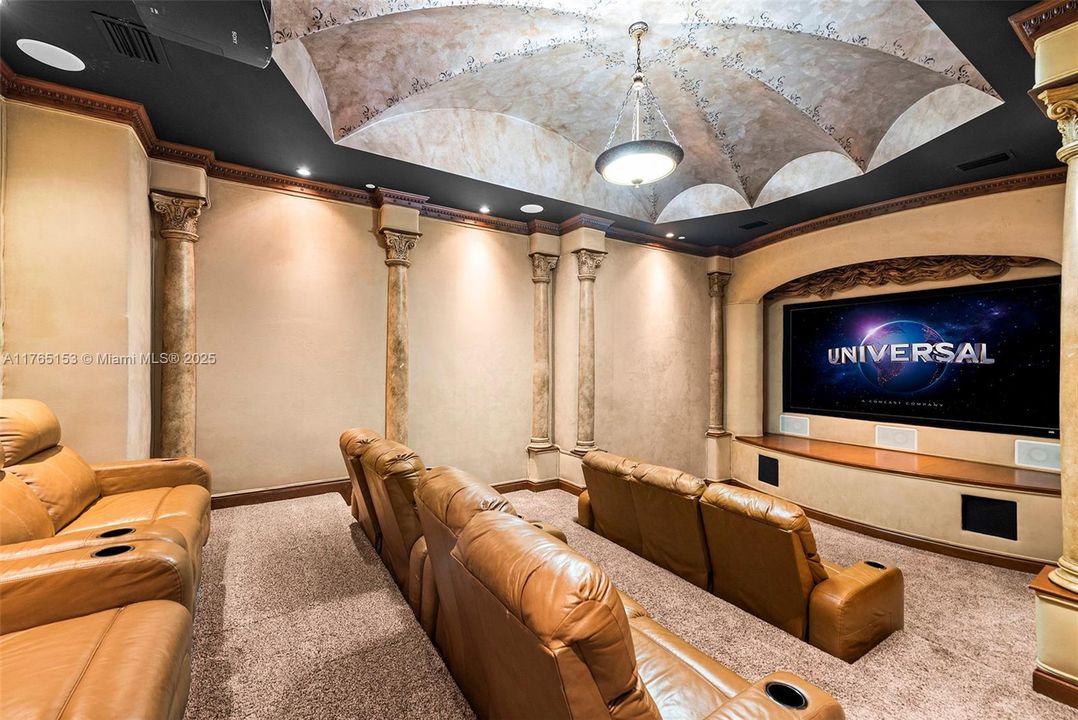 待售: $8,995,000 (5 贝兹, 6 浴室, 9274 平方英尺)