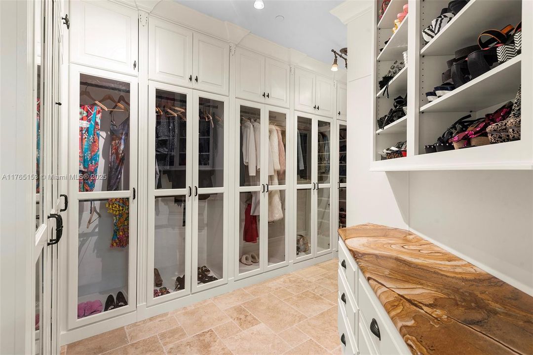 待售: $8,995,000 (5 贝兹, 6 浴室, 9274 平方英尺)