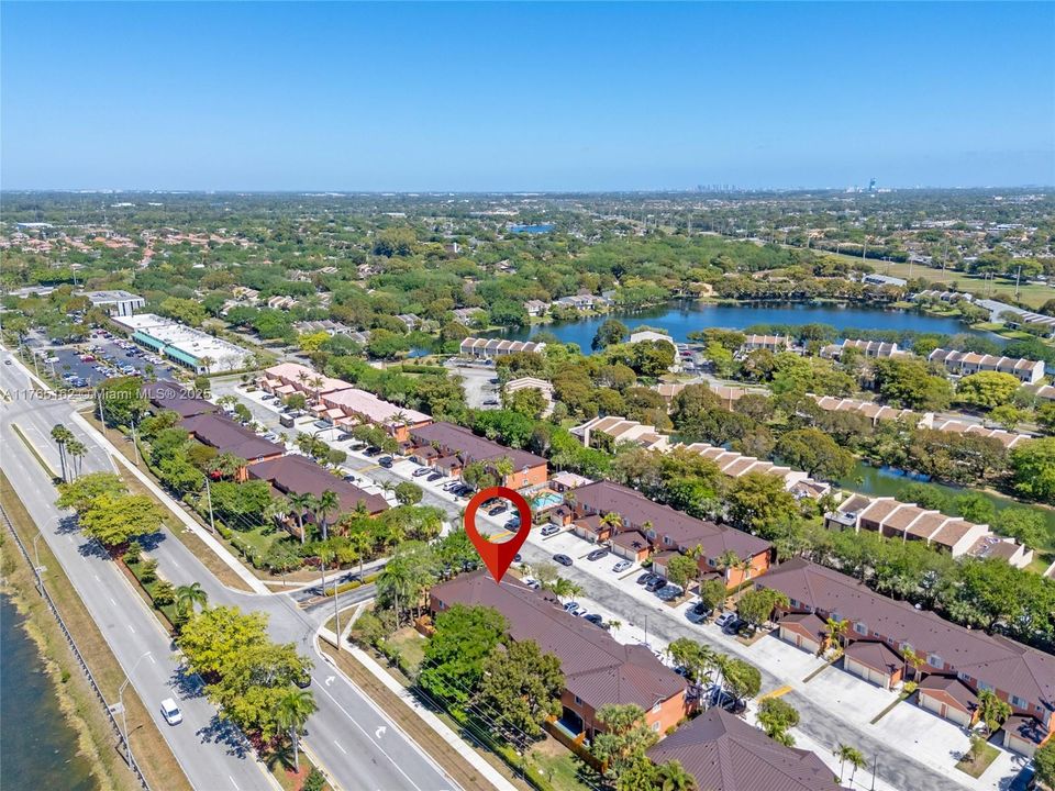 最近售出: $480,000 (3 贝兹, 2 浴室, 1584 平方英尺)