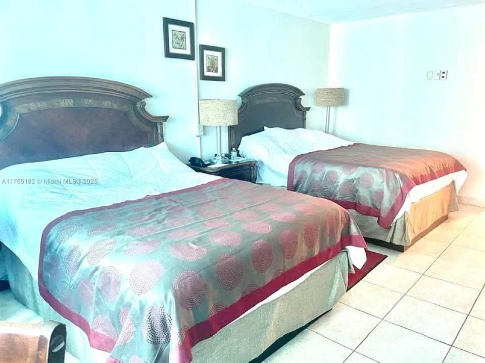 На продажу: $130,000 (0 спален, 1 ванн, 410 Квадратных фут)