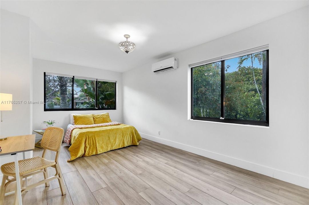 Vendido Recientemente: $625,000 (2 camas, 1 baños, 1204 Pies cuadrados)