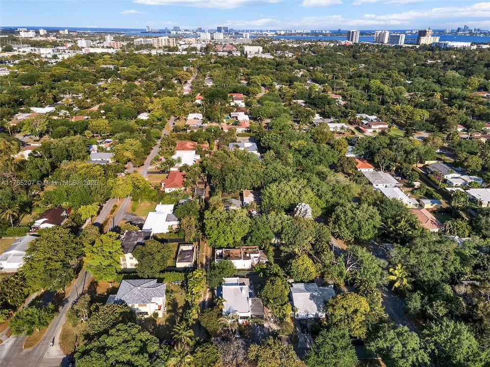 Vendido Recientemente: $625,000 (2 camas, 1 baños, 1204 Pies cuadrados)