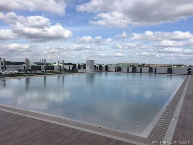 Recently Rented: $2,950 (1 beds, 1 baths, 778 Square Feet)