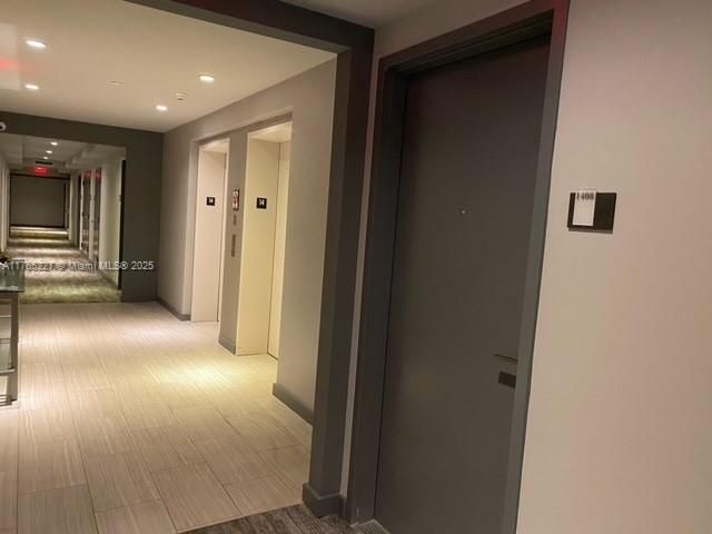 Recently Rented: $2,950 (1 beds, 1 baths, 778 Square Feet)