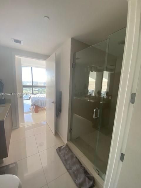 Recently Rented: $2,950 (1 beds, 1 baths, 778 Square Feet)