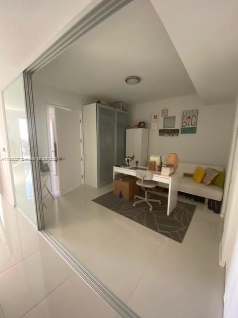 Recently Rented: $2,950 (1 beds, 1 baths, 778 Square Feet)