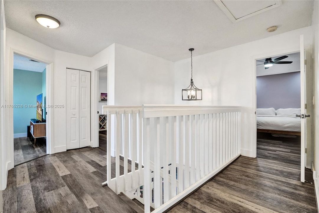 最近售出: $669,000 (4 贝兹, 2 浴室, 2292 平方英尺)